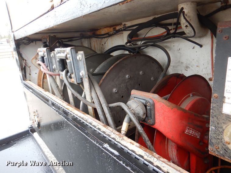 image for item GF9145 2004 Freightliner Business Class M2 service truck with crane