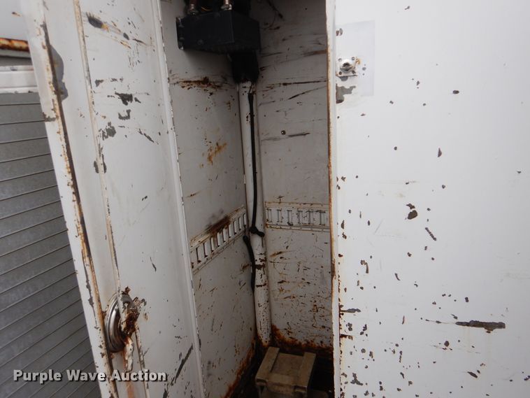 image for item GF9145 2004 Freightliner Business Class M2 service truck with crane