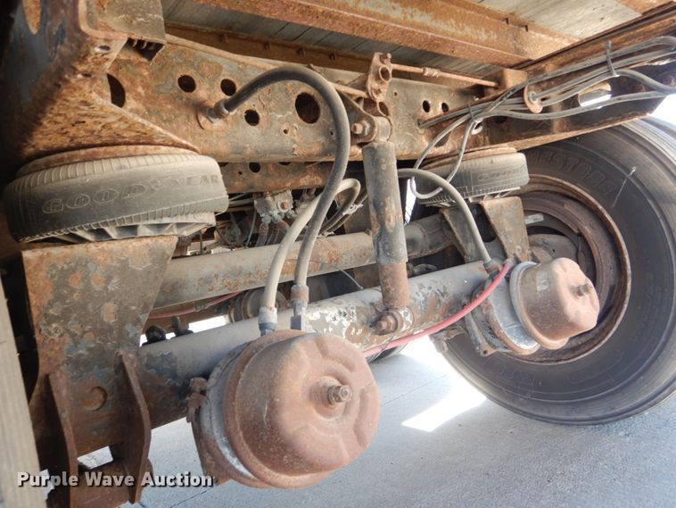 image for item GO9084 2000 Wabash Duraplate dry van trailer