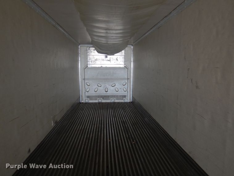 image for item GO9088 2003 Great Dane T8117Z-1A53 refrigerated van trailer