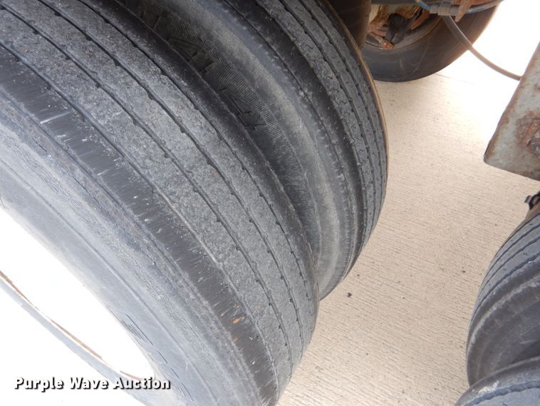 image for item GO9088 2003 Great Dane T8117Z-1A53 refrigerated van trailer