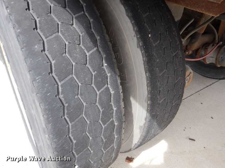 image for item GO9089 2004 Wabash Duraplate dry van trailer