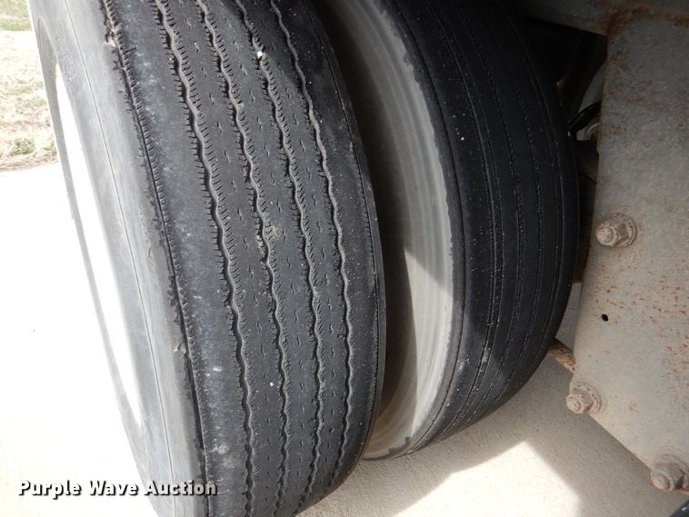 image for item GO9089 2004 Wabash Duraplate dry van trailer