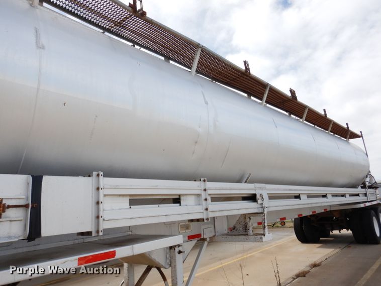 image for item GO9090 1984 Ledwell LW40APW Paddle Wagon feed delivery trailer