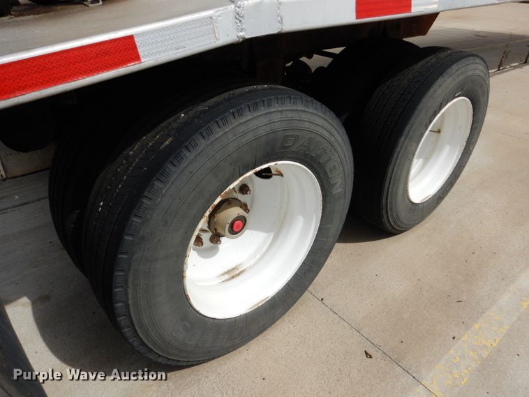 image for item GO9090 1984 Ledwell LW40APW Paddle Wagon feed delivery trailer