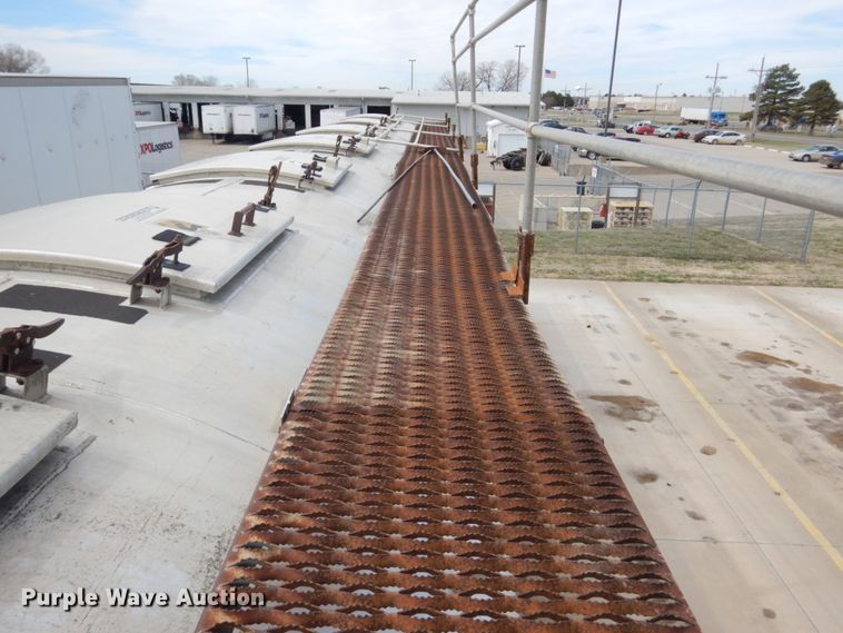 image for item GO9090 1984 Ledwell LW40APW Paddle Wagon feed delivery trailer