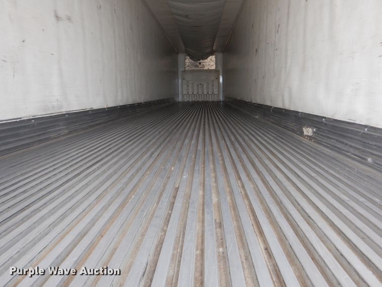 image for item GO9094 2007 Wabash refrigerated van trailer