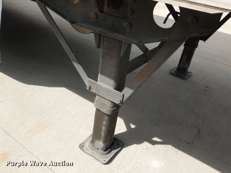 image for item GO9094 2007 Wabash refrigerated van trailer