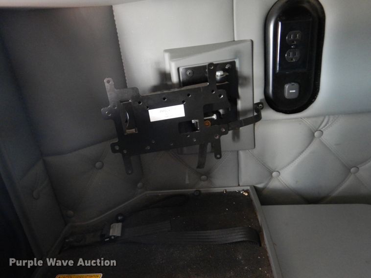 image for item GO9098 2015 Kenworth T680 semi truck