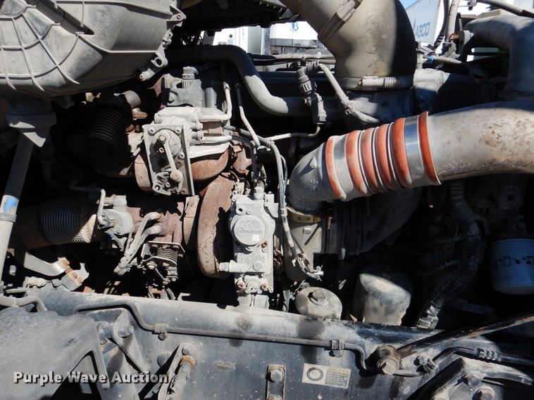 image for item GO9098 2015 Kenworth T680 semi truck