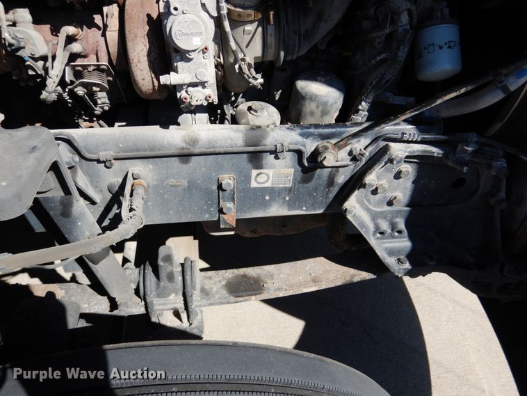 image for item GO9098 2015 Kenworth T680 semi truck