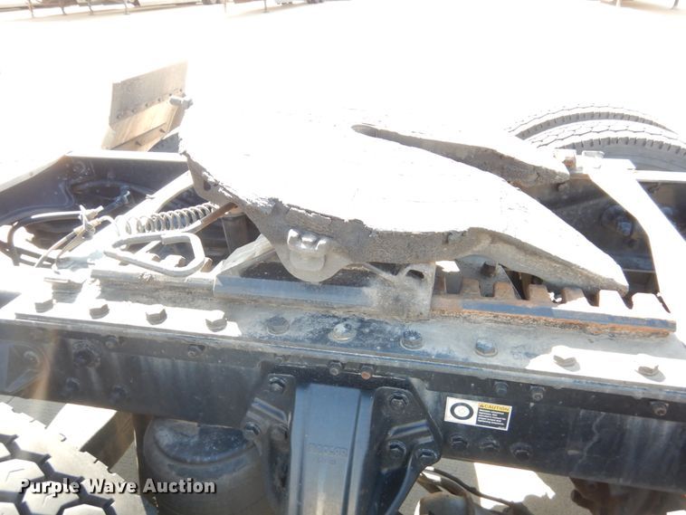 image for item GO9098 2015 Kenworth T680 semi truck