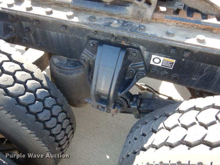 image for item GO9098 2015 Kenworth T680 semi truck