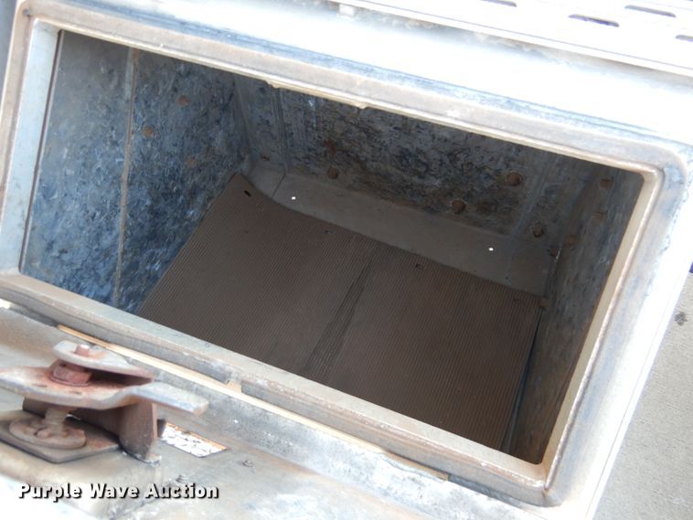 image for item GO9098 2015 Kenworth T680 semi truck