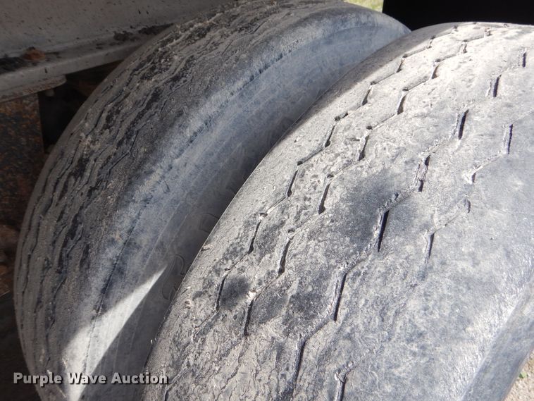 image for item GP9026 2008 Kruz RFA-28-AF end dump trailer