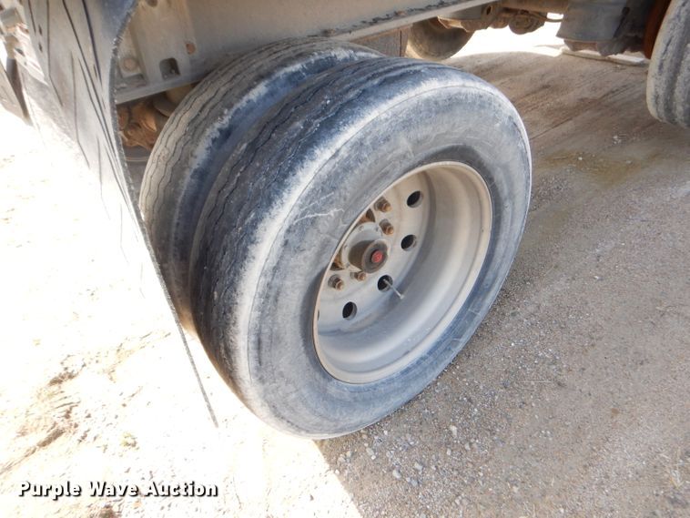 image for item GP9026 2008 Kruz RFA-28-AF end dump trailer