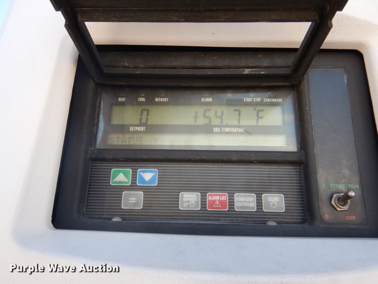 image for item GX9879 2004 Great Dane refrigerated van trailer