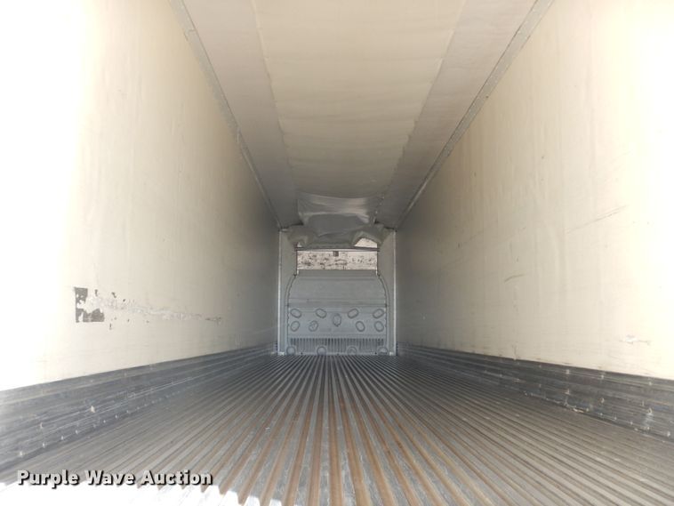 image for item GX9879 2004 Great Dane refrigerated van trailer