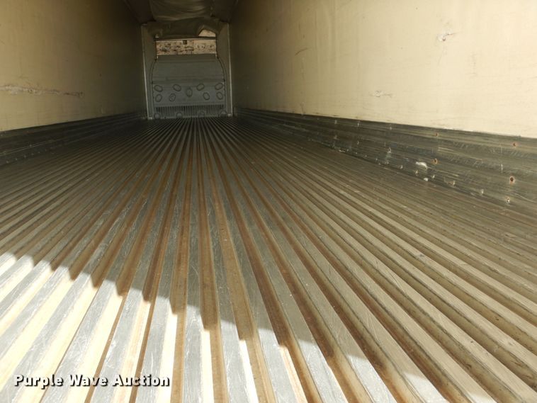 image for item GX9879 2004 Great Dane refrigerated van trailer