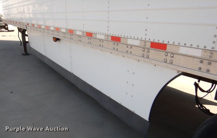 image for item GX9879 2004 Great Dane refrigerated van trailer
