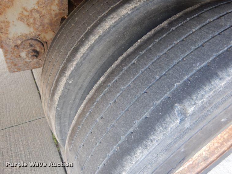 image for item GX9879 2004 Great Dane refrigerated van trailer