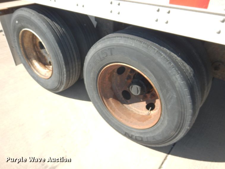 image for item GX9879 2004 Great Dane refrigerated van trailer