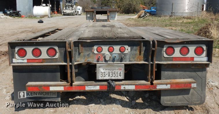 image for item GY9006 1999 Fontenelle lowboy equipment trailer