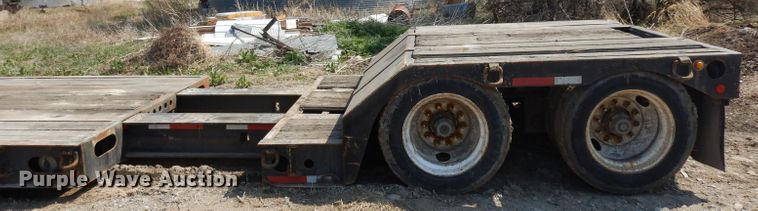 image for item GY9006 1999 Fontenelle lowboy equipment trailer
