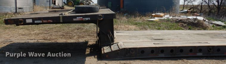 image for item GY9006 1999 Fontenelle lowboy equipment trailer