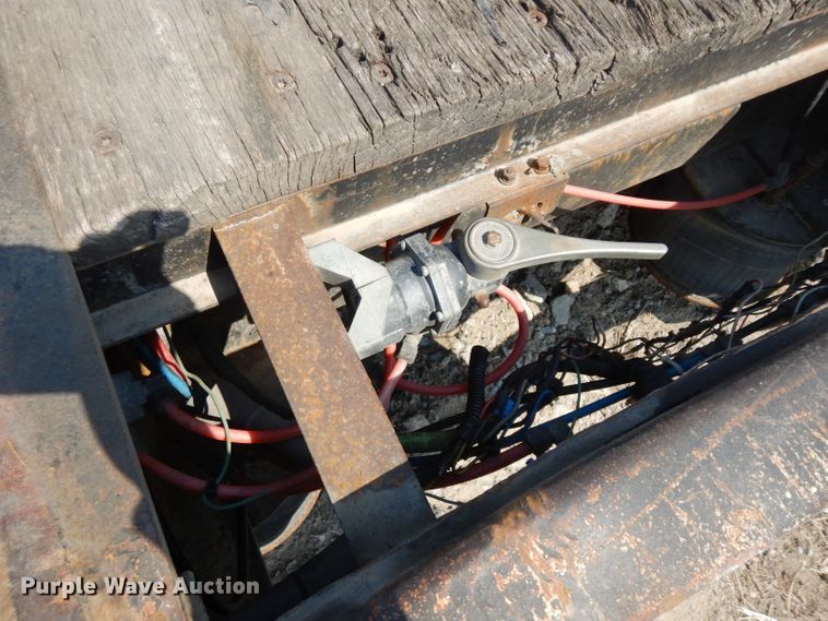 image for item GY9006 1999 Fontenelle lowboy equipment trailer