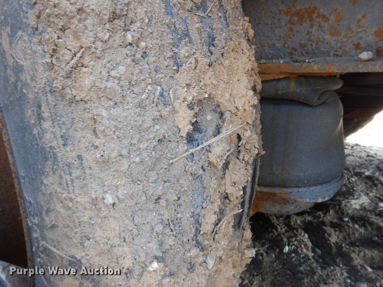 image for item GY9006 1999 Fontenelle lowboy equipment trailer