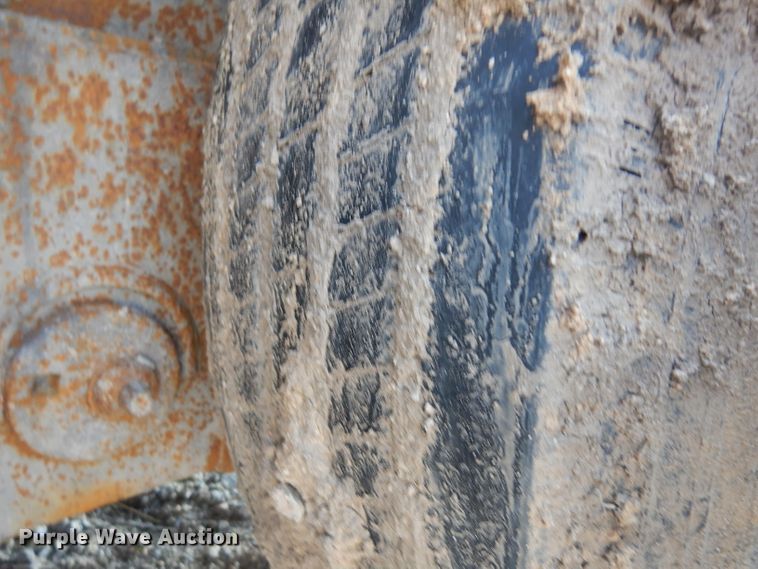 image for item GY9006 1999 Fontenelle lowboy equipment trailer