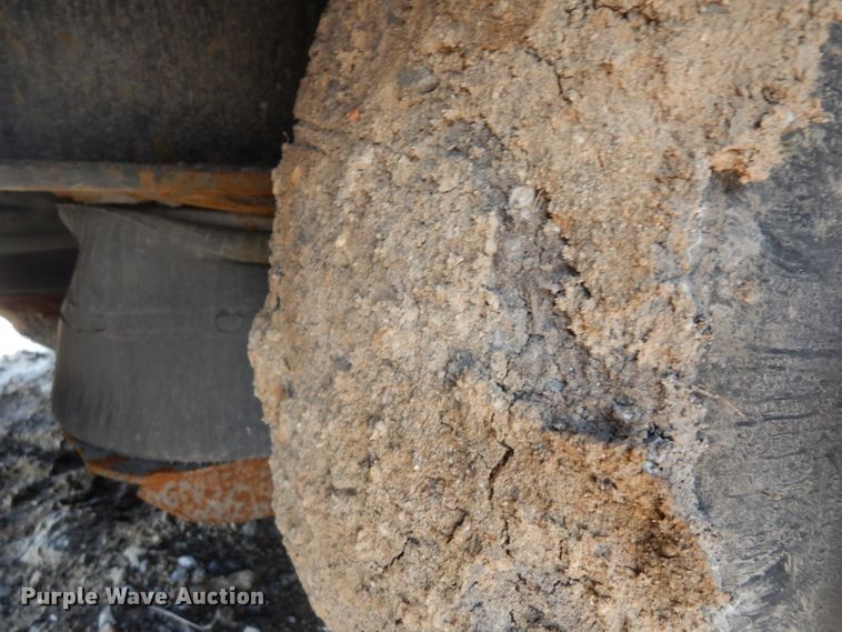 image for item GY9006 1999 Fontenelle lowboy equipment trailer