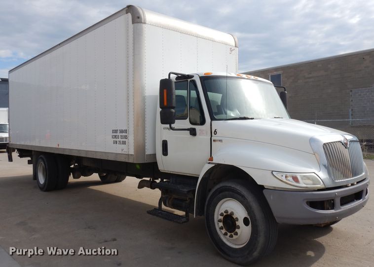 image for item GY9022 2013 International 4300 box truck