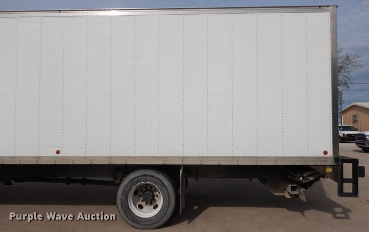 image for item GY9022 2013 International 4300 box truck