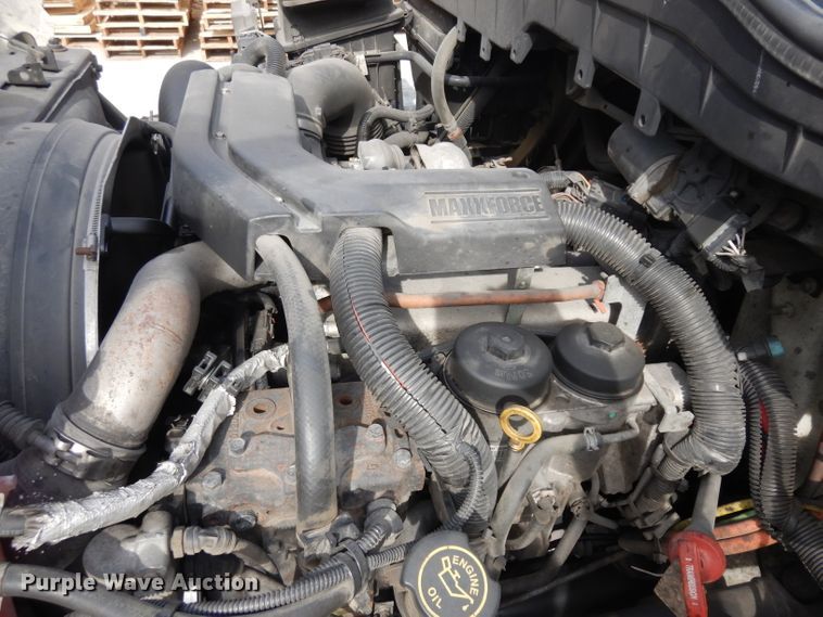 image for item GY9022 2013 International 4300 box truck