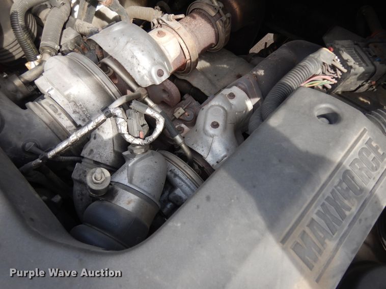 image for item GY9022 2013 International 4300 box truck