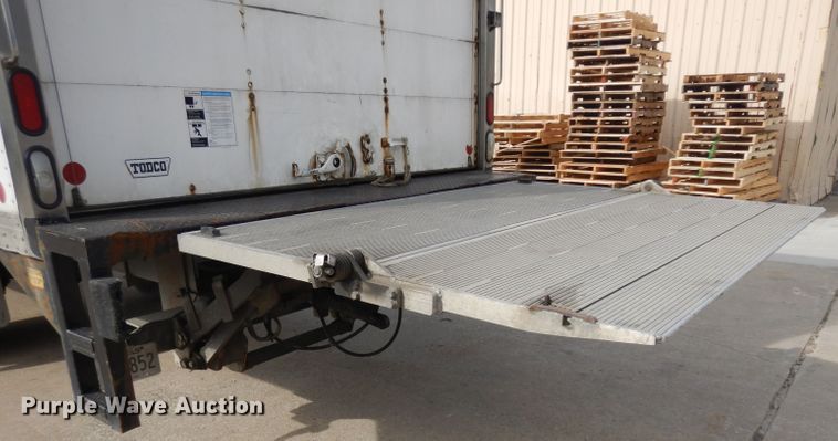 image for item GY9022 2013 International 4300 box truck