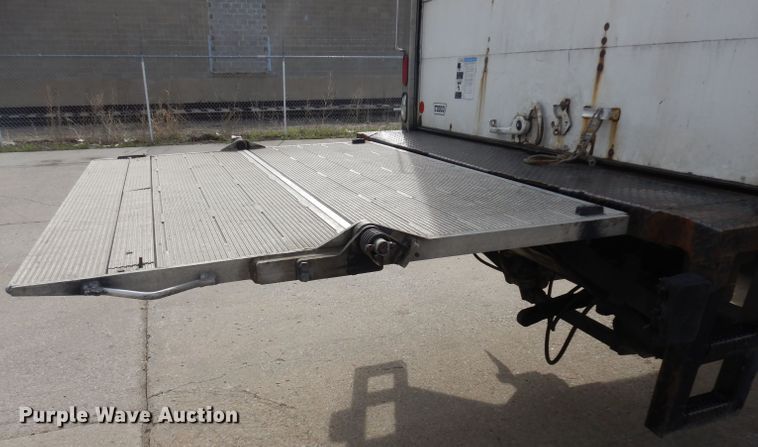 image for item GY9022 2013 International 4300 box truck