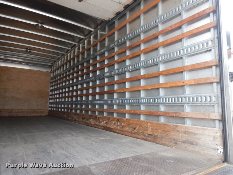 image for item GY9022 2013 International 4300 box truck