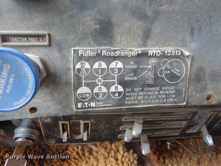 image for item GY9761 1978 International Transtar 4070B semi truck