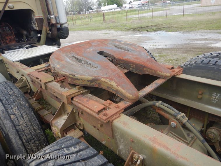 image for item GY9761 1978 International Transtar 4070B semi truck