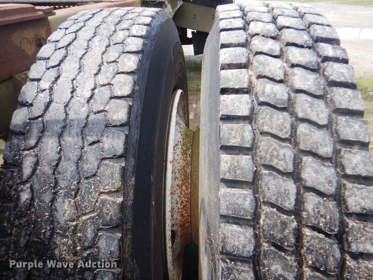 image for item GY9761 1978 International Transtar 4070B semi truck