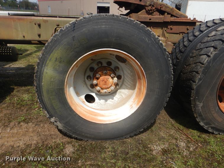 image for item GY9761 1978 International Transtar 4070B semi truck