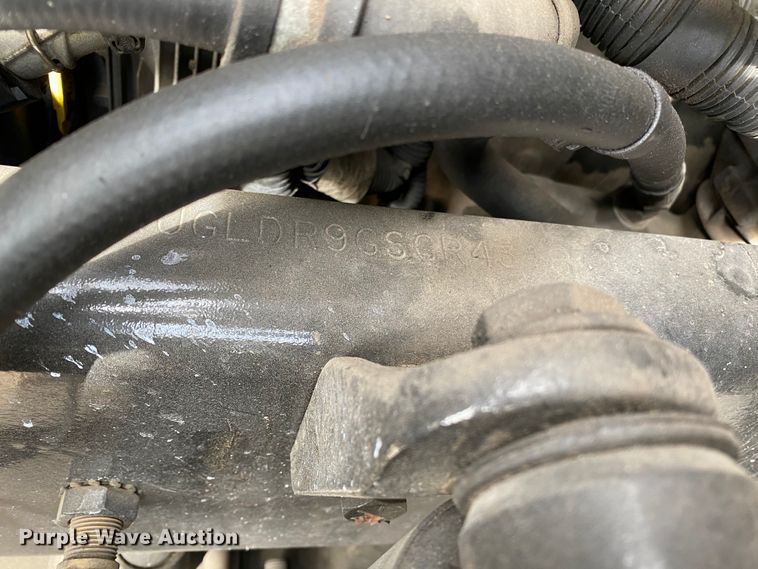 image for item H1314 2016 Freightliner Cascadia semi truck