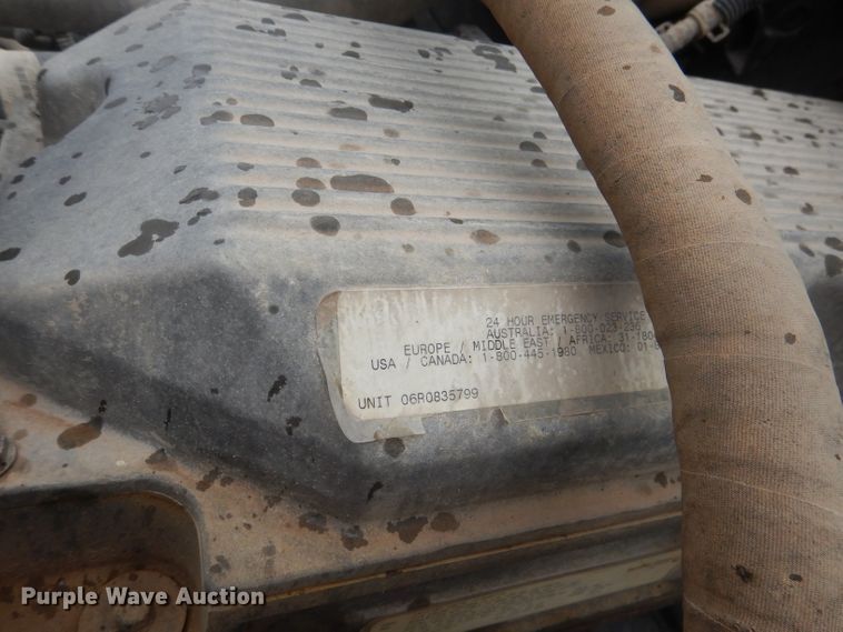 image for item HC9013 2006 Freightliner Columbia 120 semi truck