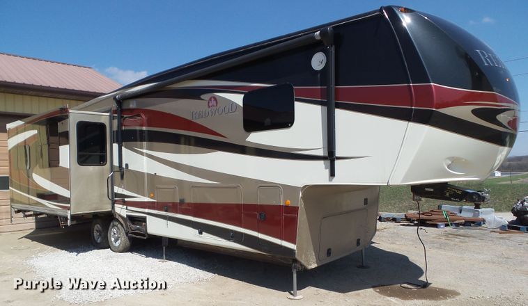 image for item DF0831 2014 Cros Redwood camper