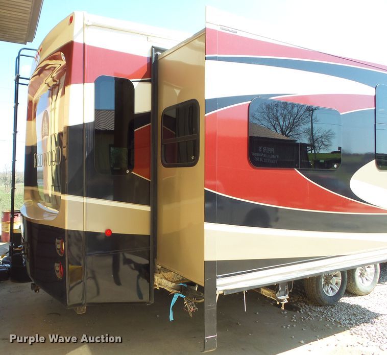 image for item DF0831 2014 Cros Redwood camper