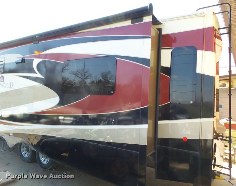 image for item DF0831 2014 Cros Redwood camper