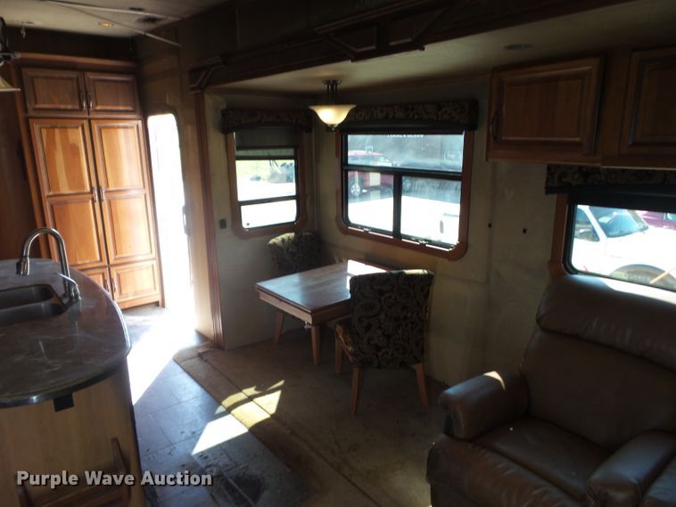 image for item DF0831 2014 Cros Redwood camper
